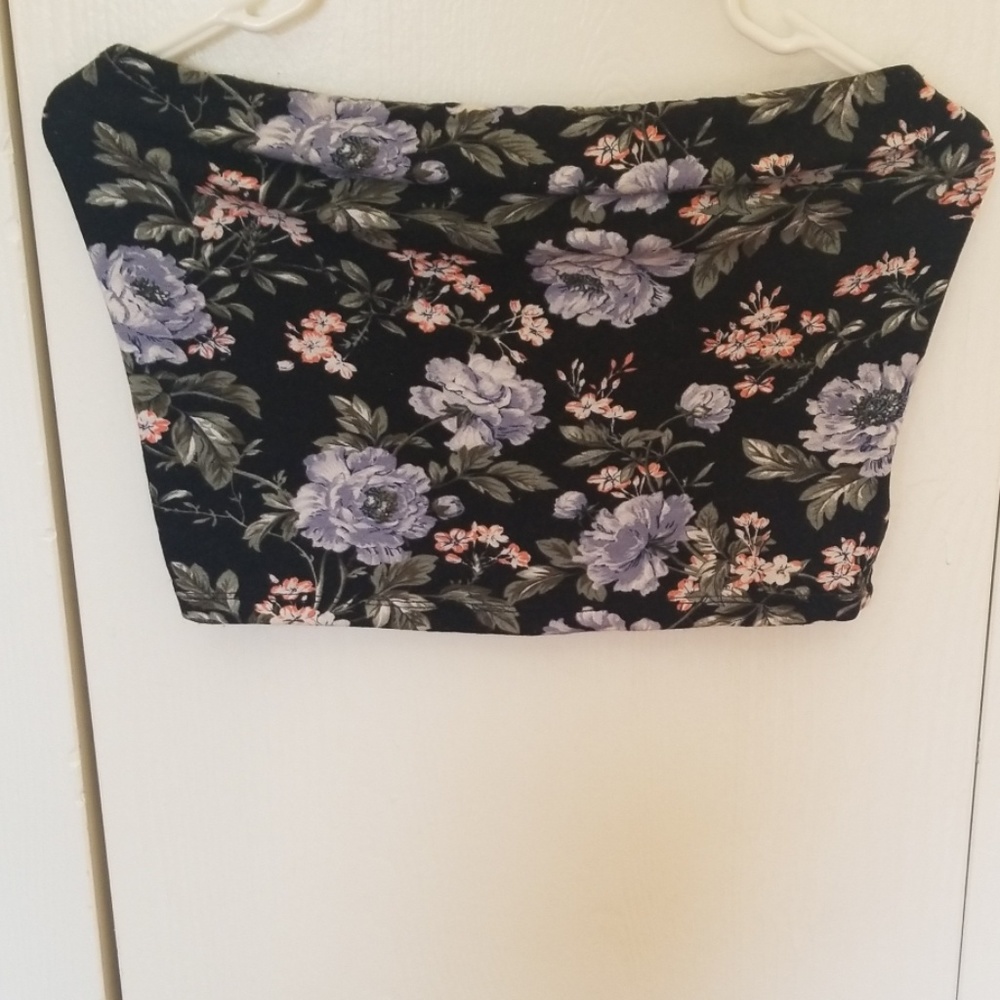 American eagle black tube top with flowers